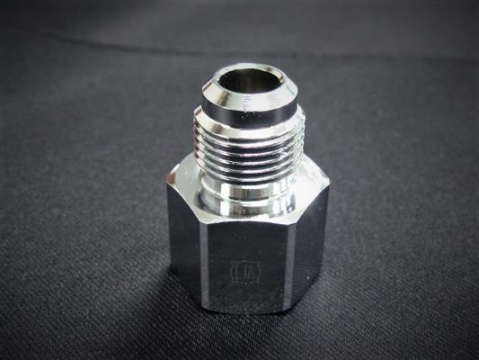 Parti di giro di CNC dell'acciaio inossidabile che imbussolano gli accessori elettrici della macchina utensile