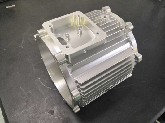 4 ricambi auto di CNC di Aixs che anodizzano superficie, componenti lavorate CNC di precisione