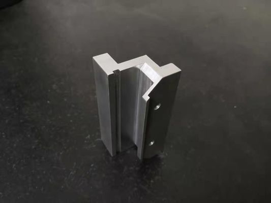 La precisione dell'ingranaggio del falciatore l'ossidazione anodica del   delle parti dell'hardware della mobilia dei pezzi meccanici