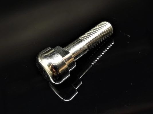 L'hardware girato di CNC dell'acciaio inossidabile parte i bulloni Ra0.8 delle componenti del fermo