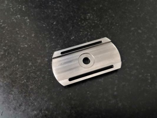 Planarità di macinazione 0.08mm delle parti di CNC del acciaio al carbonio per il rasoio che rade il sostegno della lama