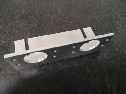 Sostegno rotatorio d'anodizzazione di Aerostructure delle componenti della sabbia della macchina fotografica aeronautica di scoppio