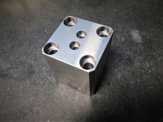 Pezzi meccanici precisione di planarità di SKD11 Ra0.8 0.01mm