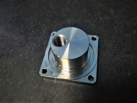 Attrezzatura Ra0.8 AL6061 dell'azienda agricola che anodizza le parti di fresatura di CNC